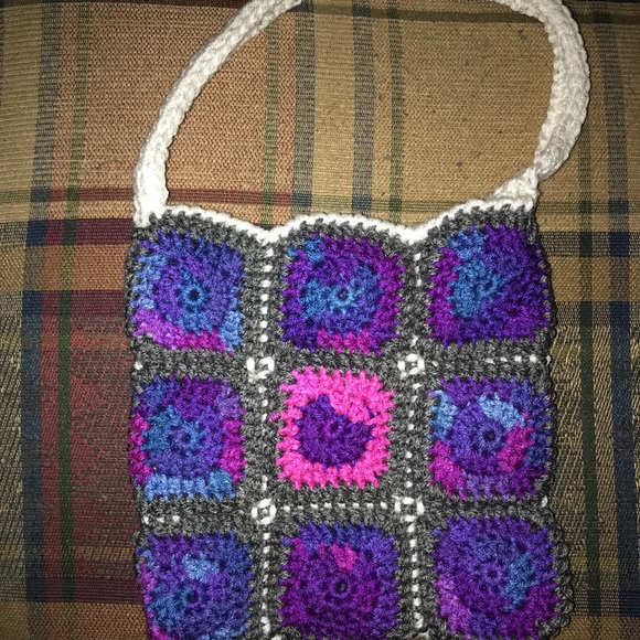Granny Bag in “Berry Patch” - Picture 1 of 2
